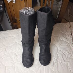 UGG Marielle Boots Womens 10 Black White Floral